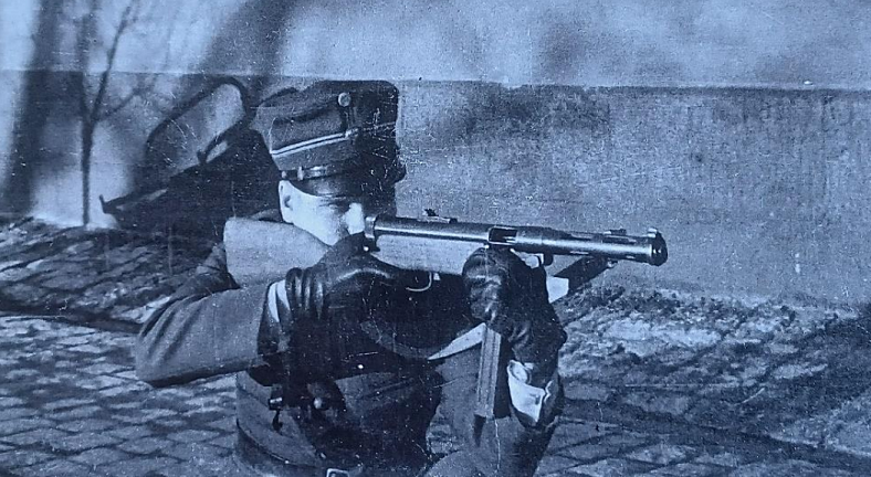 Finnish KP31 submachine gun