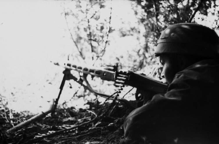 The dreaded MG-42